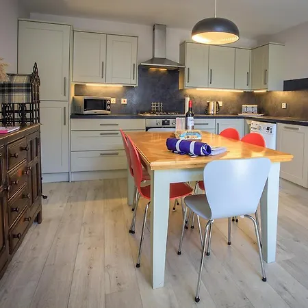 Cosy Cottage In Fishertown, Nairn - Free Parking & Pets Welcome Exterior photo